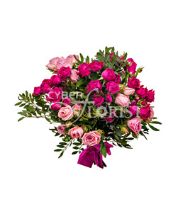bouquet of 7 spray roses